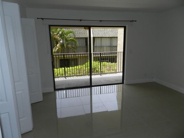 73 Deer Creek Rd 103, Deerfield Beach FL 33442