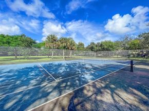 6351 NW 52nd St, Coral Springs FL 33067