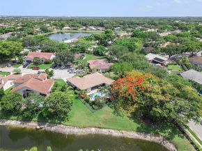 6351 NW 52nd St, Coral Springs FL 33067