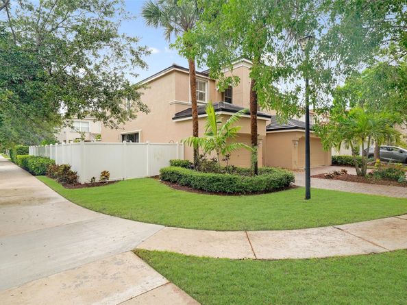 5382 SW 158th Ave, Miramar FL 33027