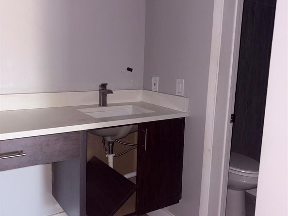3254 NW 47th Ave 32101, Pompano Beach FL 33063