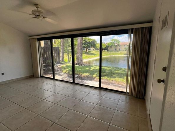 615 Sea Pine Way E, Greenacres FL 33415