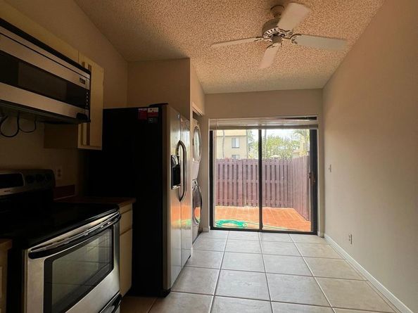 615 Sea Pine Way E, Greenacres FL 33415