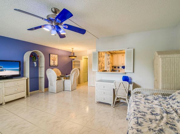 81 Farnham D, Deerfield Beach FL 33442