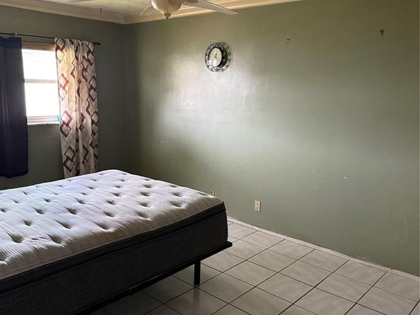 Undisclosed Address #FX-10513173, Hollywood FL 33021