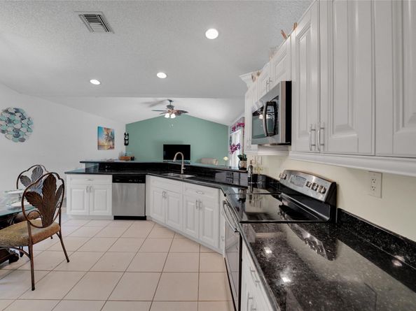9811 NW 53rd Ct, Coral Springs FL 33076