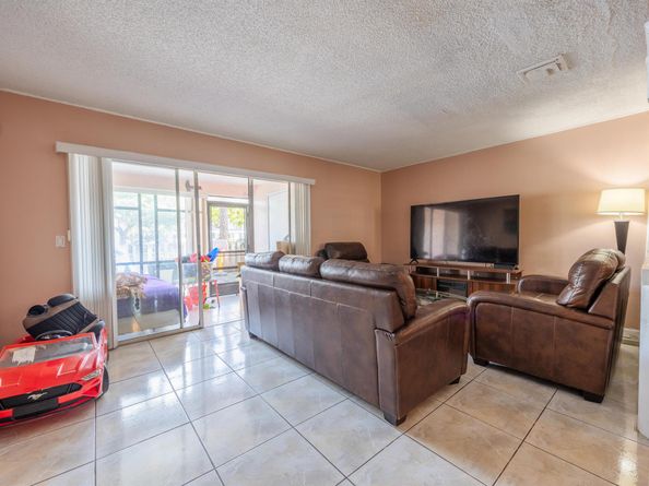 5117 W Society Place W C, West Palm Beach FL 33415
