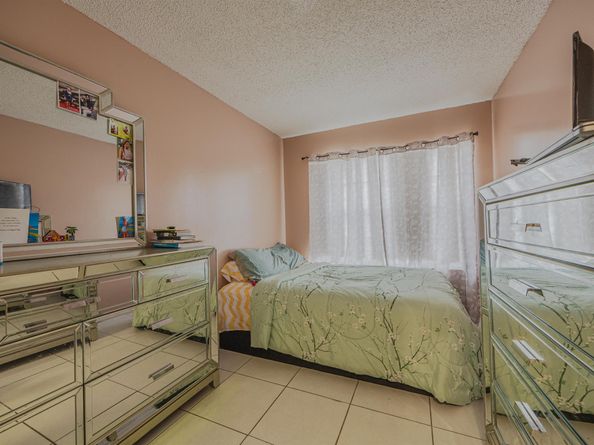 5117 W Society Place W C, West Palm Beach FL 33415
