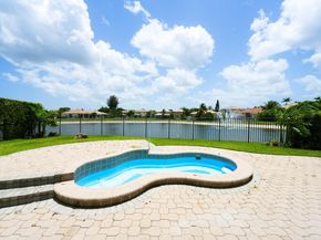 6484 Paradise Cove, West Palm Beach FL 33411