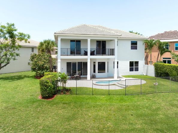 6484 Paradise Cove, West Palm Beach FL 33411