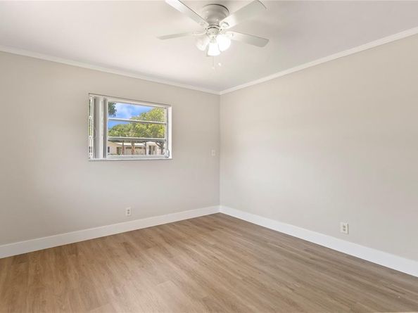 697 Ipswich St, Boca Raton FL 33487