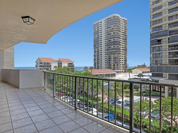 4200 N Ocean Drive 2403, Singer Island FL 33404