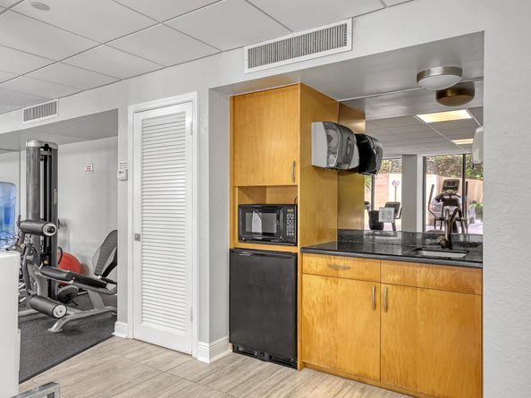 4200 N Ocean Drive 2403, Singer Island FL 33404