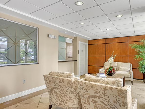 4200 N Ocean Drive 2403, Singer Island FL 33404