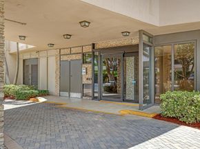 4200 N Ocean Drive 2403, Singer Island FL 33404