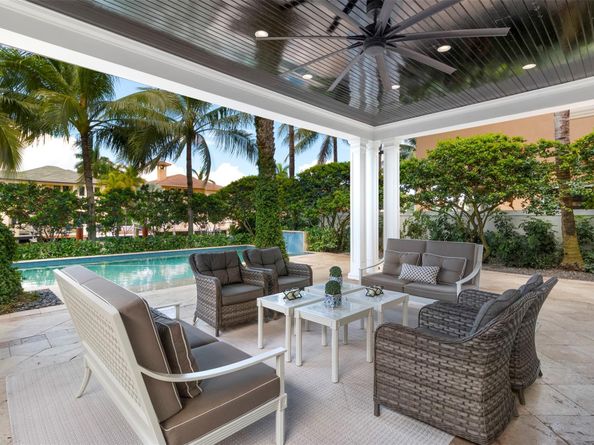 15 Pelican Dr, Fort Lauderdale FL 33301