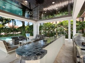 15 Pelican Dr, Fort Lauderdale FL 33301