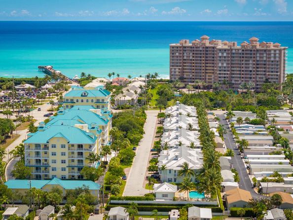 122 Ocean Breeze Drive, Juno Beach FL 33408