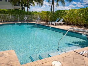 122 Ocean Breeze Drive, Juno Beach FL 33408
