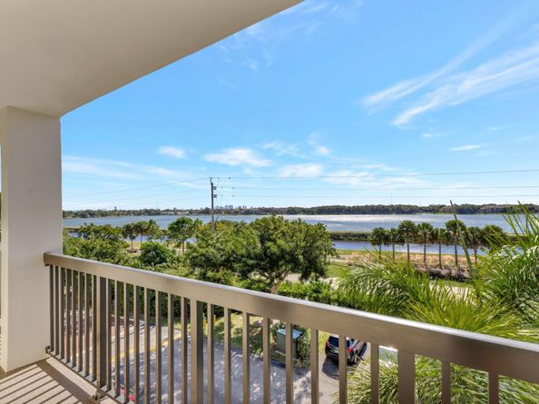 115 Lake Emerald Dr 403, Oakland Park FL 33309