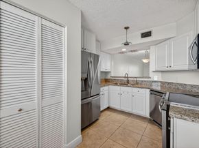 115 Lake Emerald Dr 403, Oakland Park FL 33309
