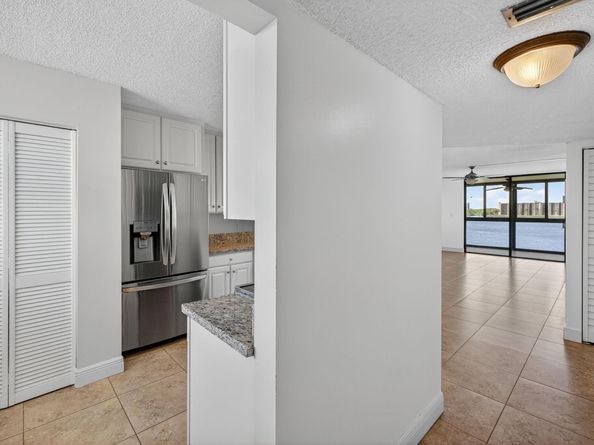 115 Lake Emerald Dr 403, Oakland Park FL 33309