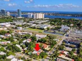 2118 Florida Avenue, West Palm Beach FL 33401