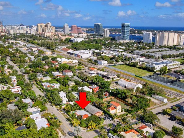 2118 Florida Avenue, West Palm Beach FL 33401