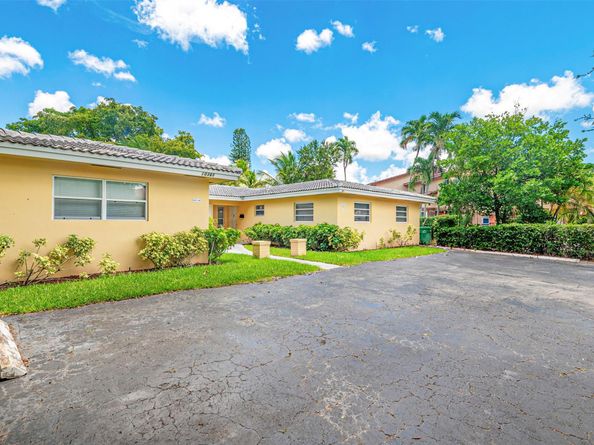 10361 NW 36th St, Coral Springs FL 33065