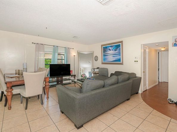 10361 NW 36th St, Coral Springs FL 33065