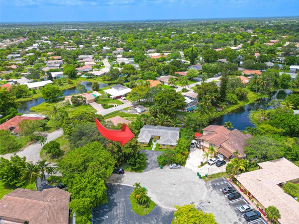 10361 NW 36th St, Coral Springs FL 33065
