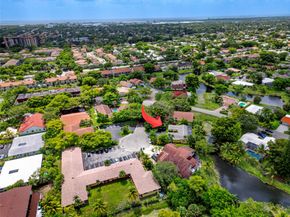 10361 NW 36th St, Coral Springs FL 33065