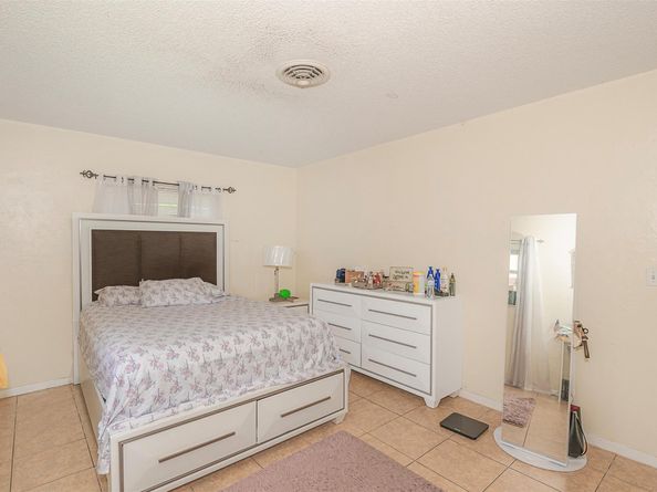 10361 NW 36th St, Coral Springs FL 33065