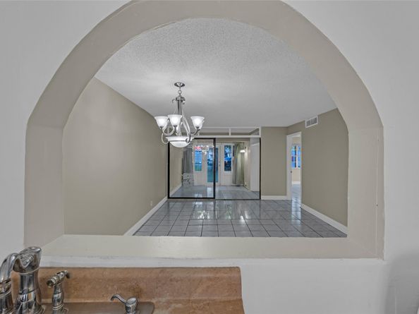 7830 NW 33rd St 504, Hollywood FL 33024
