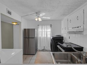 7830 NW 33rd St 504, Hollywood FL 33024