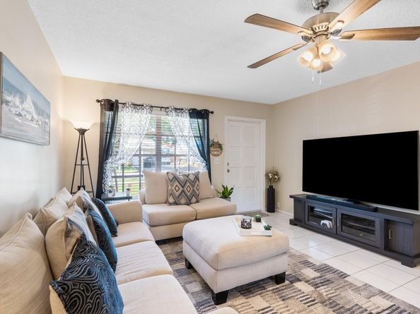 3260 NW 66th St, Fort Lauderdale FL 33309