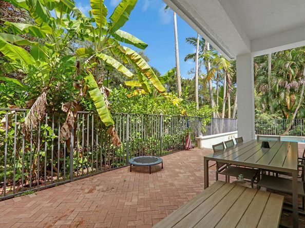 1726 Nature Court, Palm Beach Gardens FL 33410