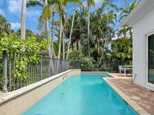 1726 Nature Court, Palm Beach Gardens FL 33410