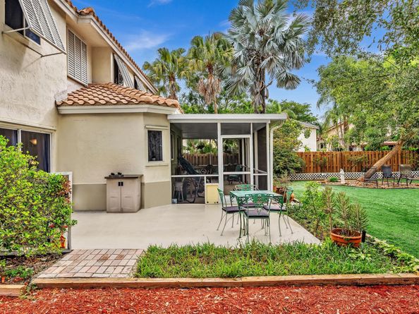 11240 Reveille Rd, Cooper City FL 33026