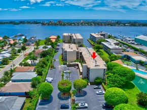 890 N Federal Highway 206, Lantana FL 33462