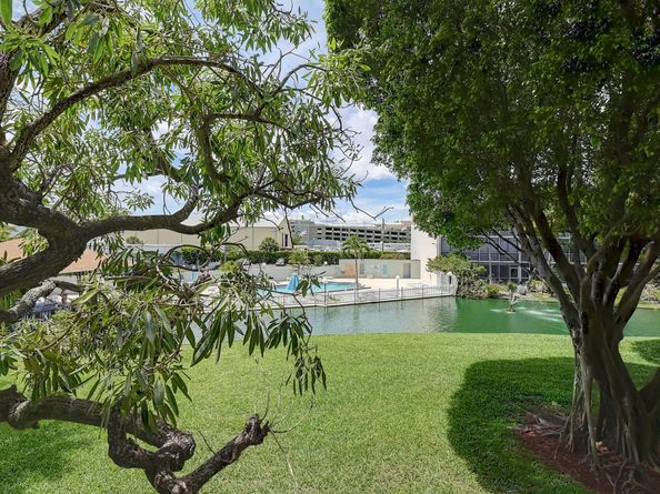 890 N Federal Highway 206, Lantana FL 33462