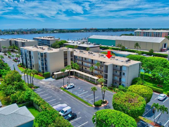 890 N Federal Highway 206, Lantana FL 33462