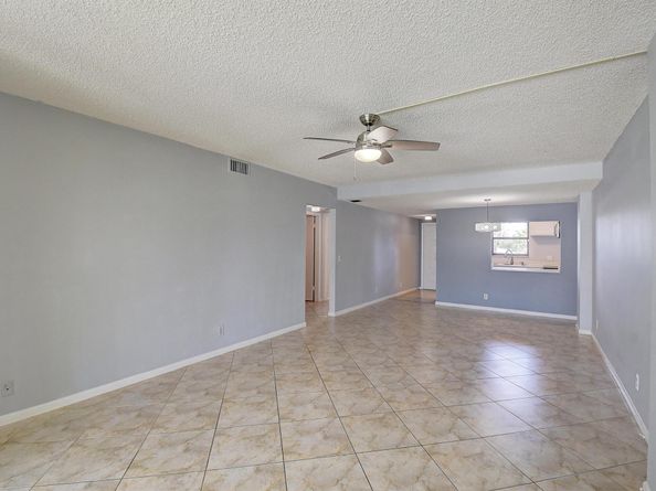 890 N Federal Highway 206, Lantana FL 33462