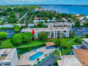 890 N Federal Highway 206, Lantana FL 33462
