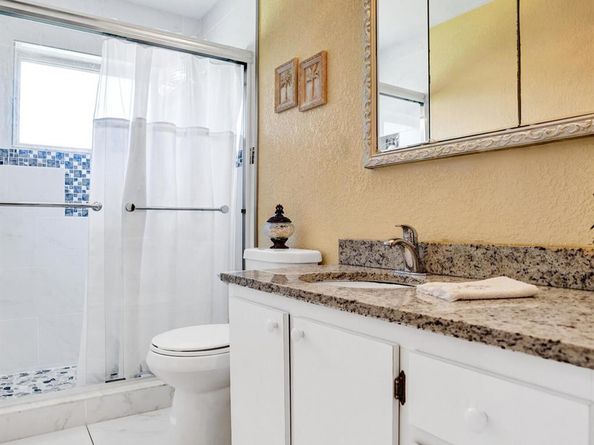 5730 Fernley Drive E 15, West Palm Beach FL 33415