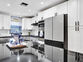 5730 Fernley Drive E 15, West Palm Beach FL 33415