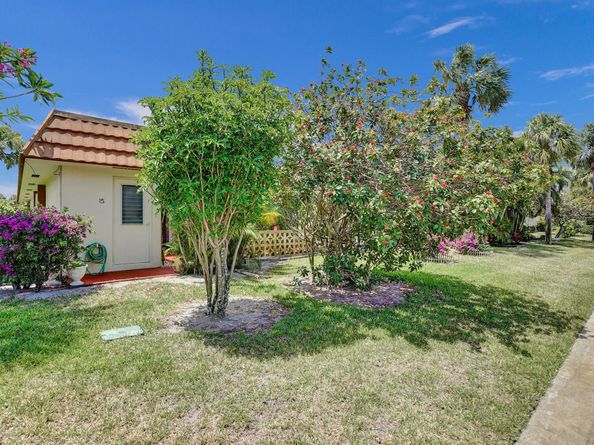 5730 Fernley Drive E 15, West Palm Beach FL 33415