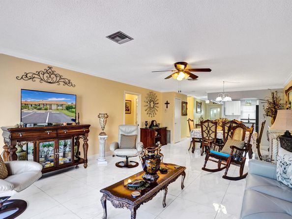 5730 Fernley Drive E 15, West Palm Beach FL 33415