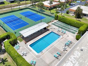5730 Fernley Drive E 15, West Palm Beach FL 33415