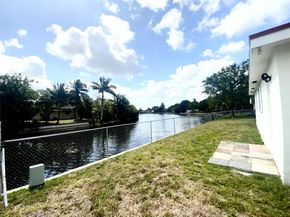 1104 Pinehurst, North Lauderdale FL 33068